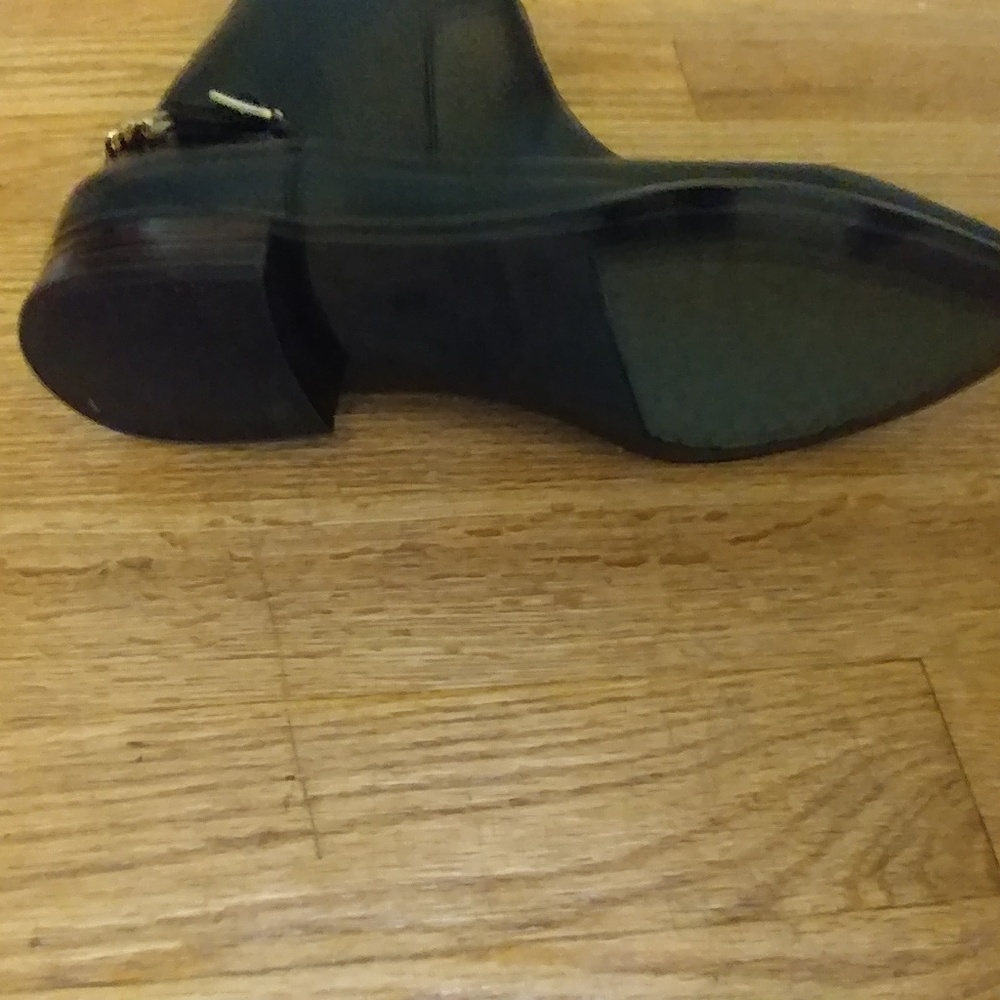 Boots - Picture 2 of 4